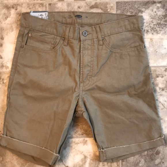 mens cut off khaki shorts